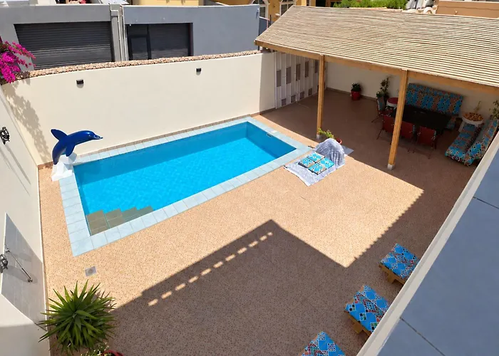 Villa Dolphin